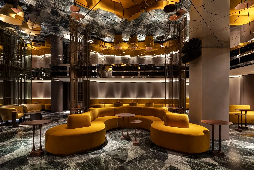 THE LONDONER HOTEL