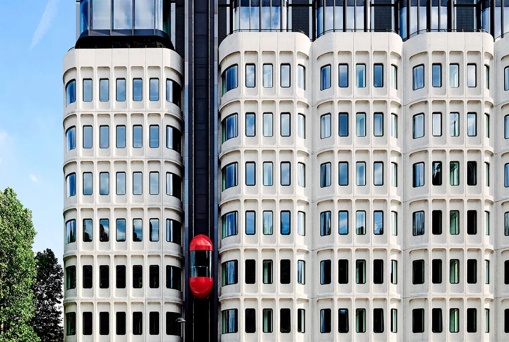 THE STANDARD LONDON